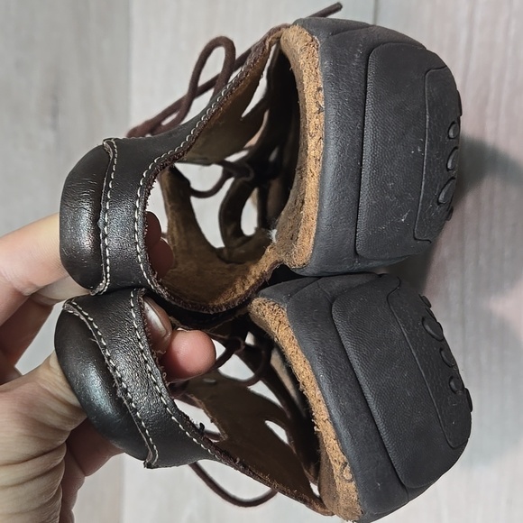 Taos Women Brown Leather Sandals with Lace-Up Design Shoes Sz 9 - Picture 6 of 13